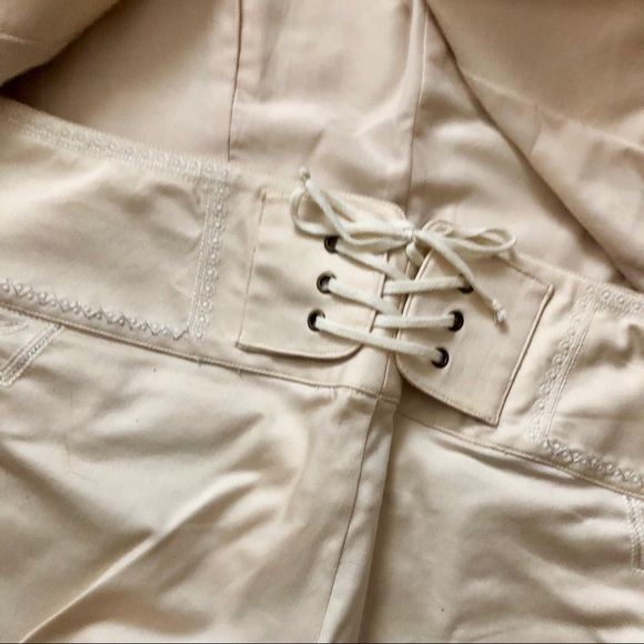 Caché pant suit! Embroidered jacket and pants set, size 10. - Picture 4 of 6